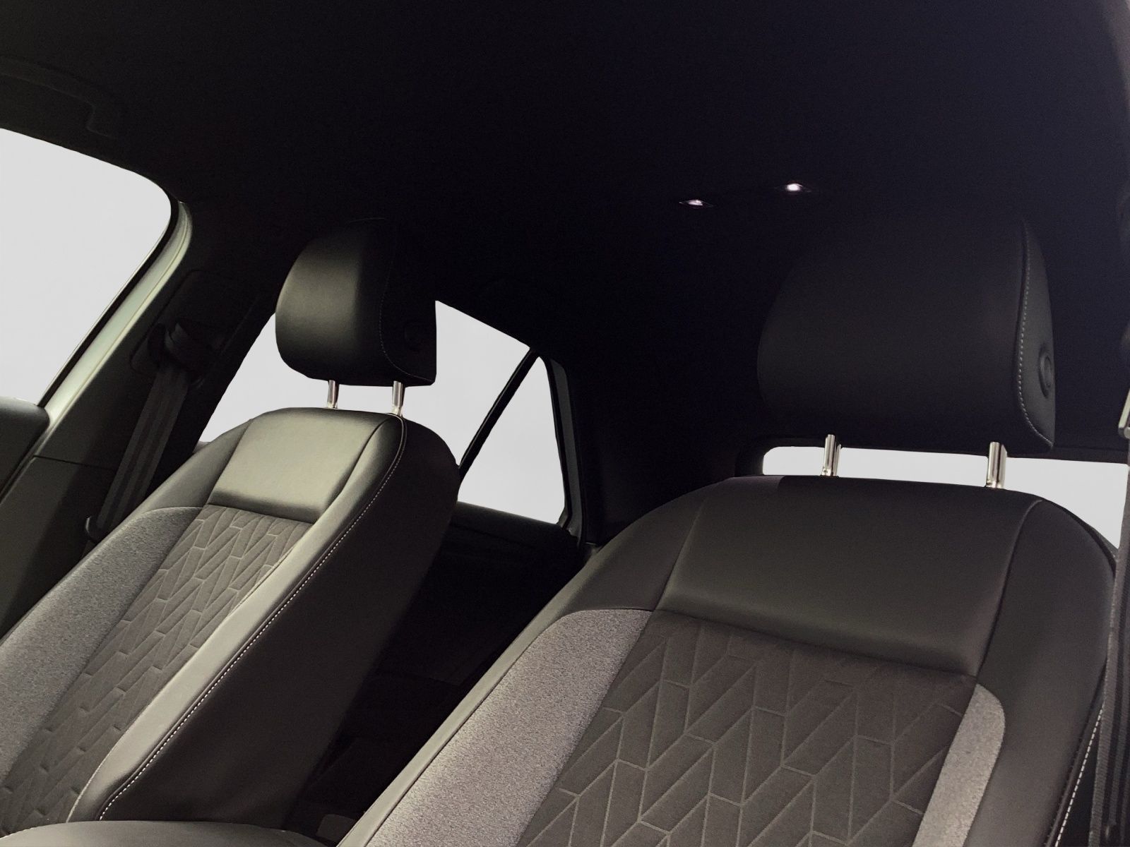 Volkswagen T-Roc - Bild 18