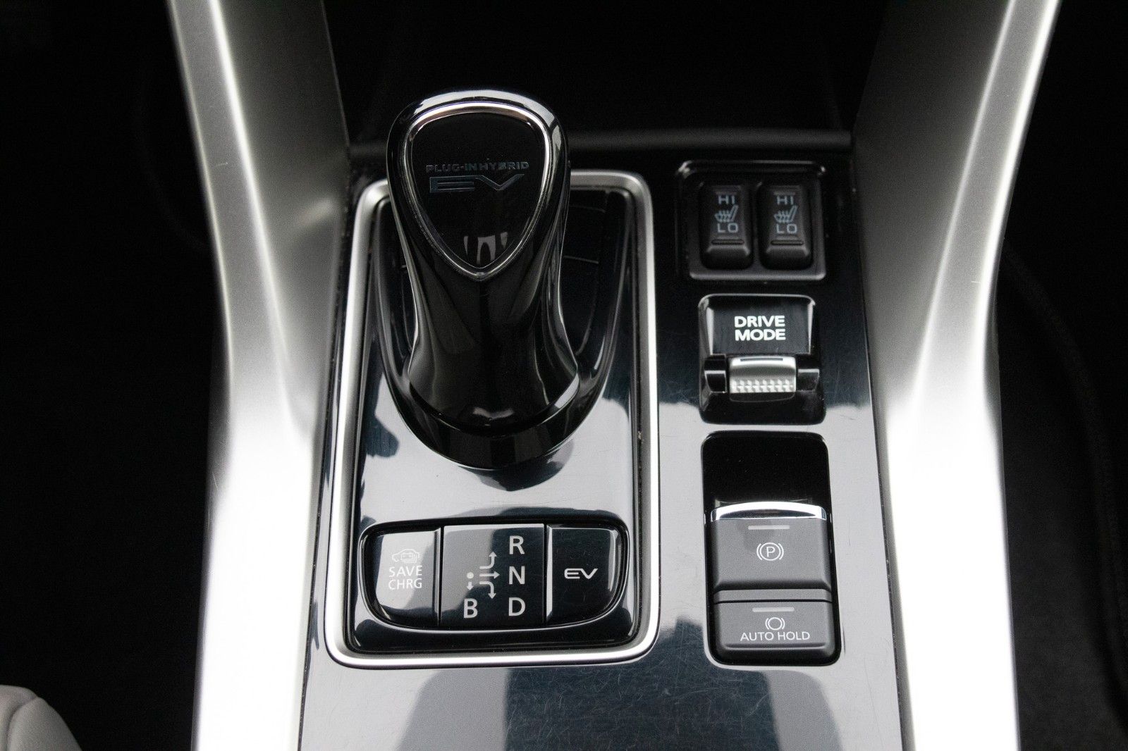 Fahrzeugabbildung Mitsubishi Eclipse Cross 2.4 PHEV TOP 4WD Leder*Navi*Pano.