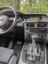 Audi A4 Avant S line Sport Edition quattro S-tronic - Audi A4: Kombi, Edition