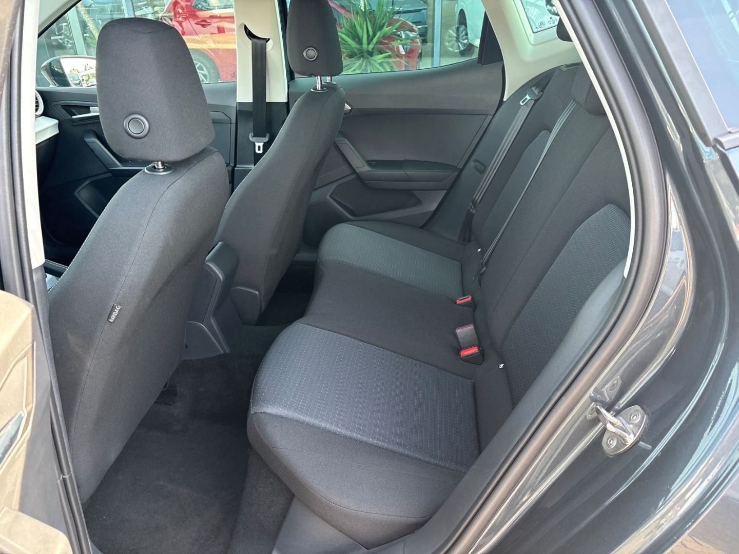 Fahrzeugabbildung SEAT Arona Navi Digitales Cockpit LED Sperrdiff. Appl