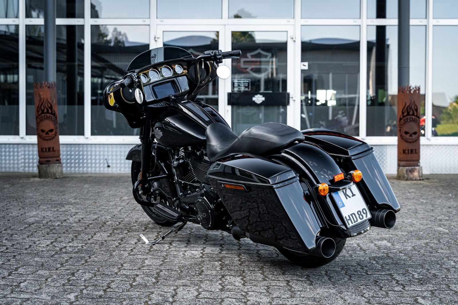 Fahrzeugabbildung Harley-Davidson STREET GLIDE SPECIAL 114 CUI - JEKILL & HYDE -