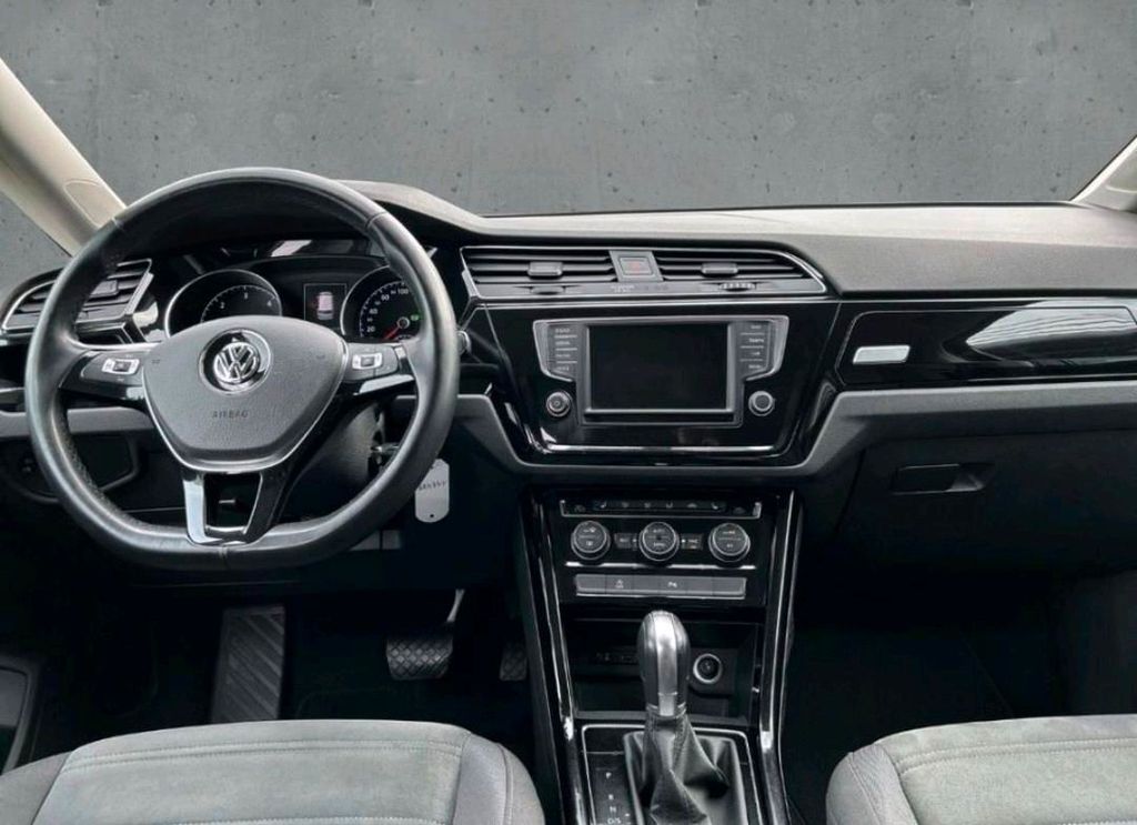 Image of Volkswagen Touran