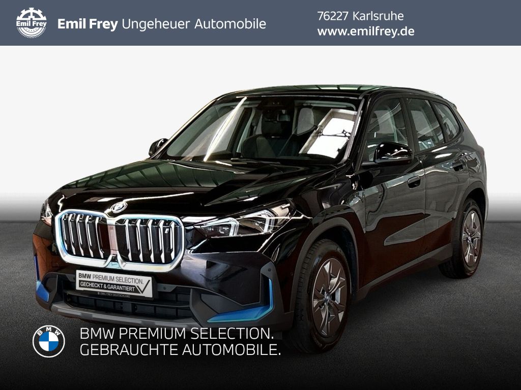 BMW iX1 xDrive30 *SHZ*HuD*DAB*