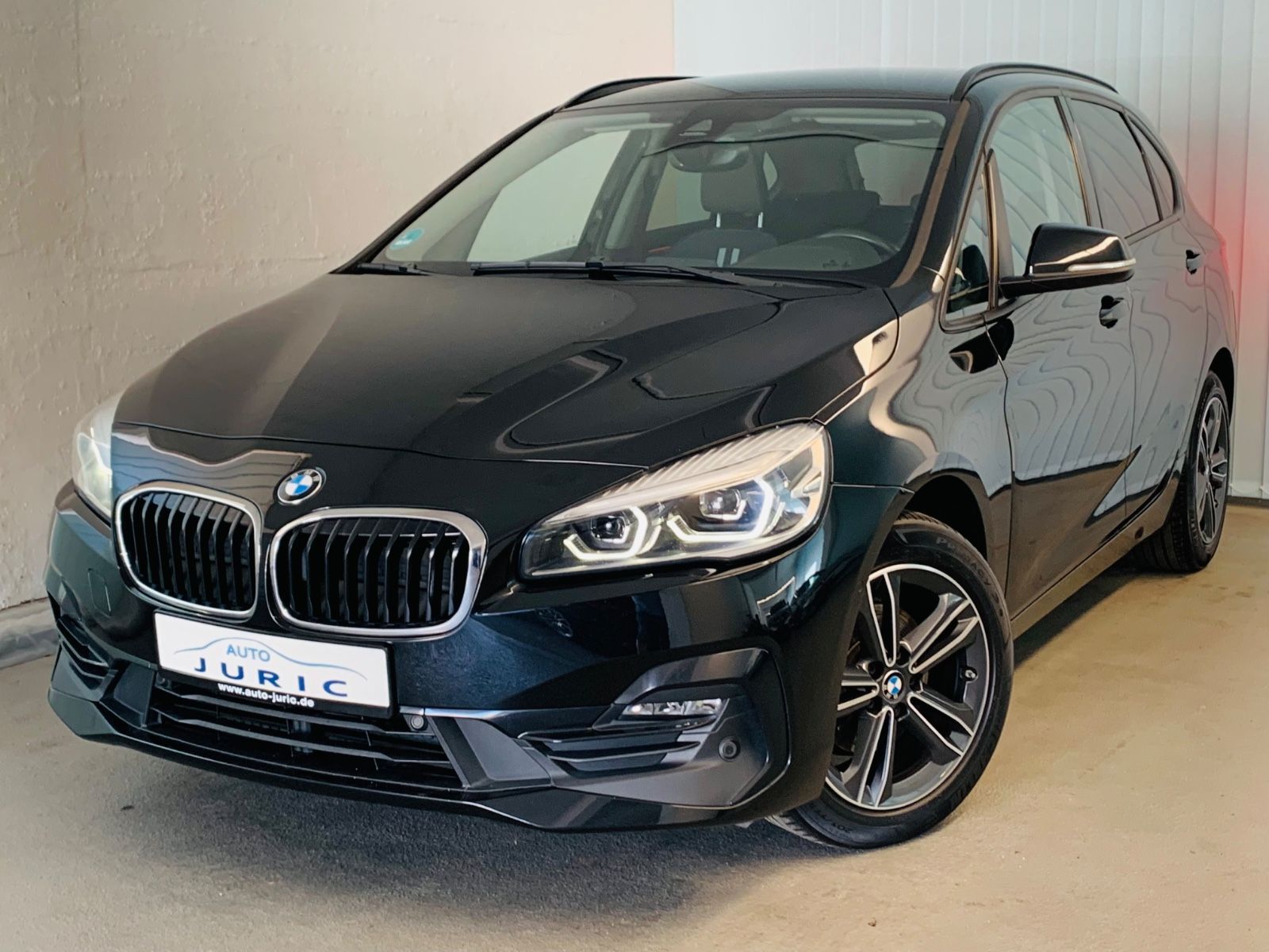 BMW 218 AT°SPORT-LINE°AMBIENT°SOUND°NAVI°SHZ°PDC°1Hd