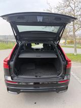 Volvo XC60 B5 AWD Plus Black Edition Auto Plus Bla... - Volvo XC60: Plus Black Edition