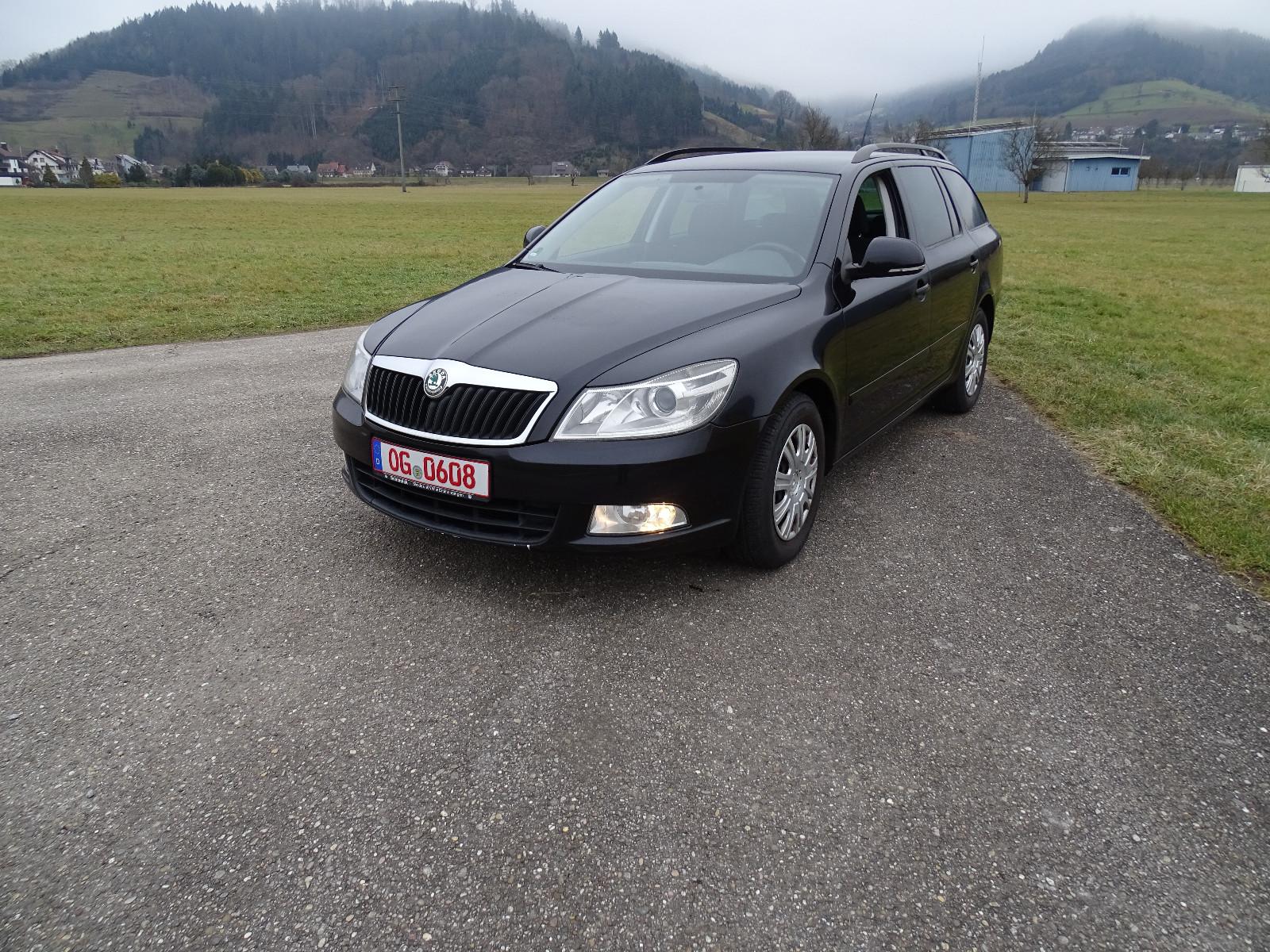 Skoda Octavia Combi Ambiente Klima Sitzhzg.Tempom