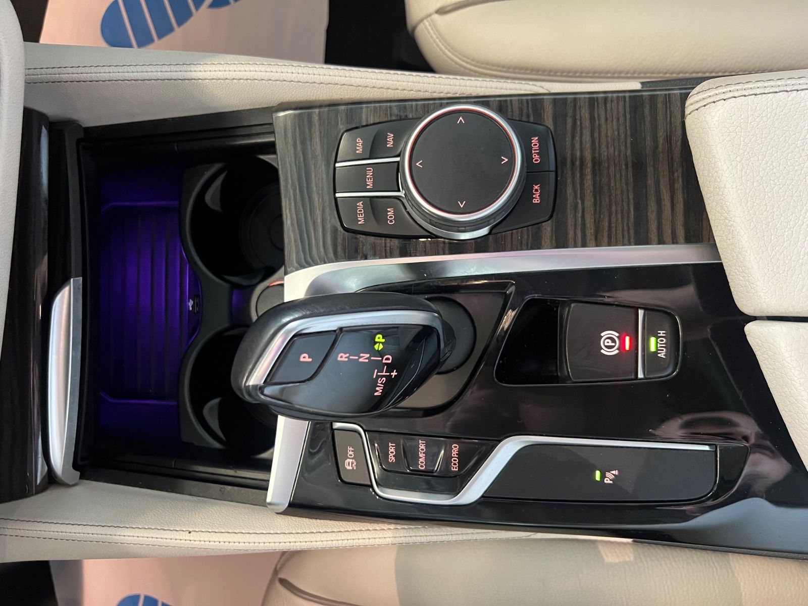 Fahrzeugabbildung BMW 525 d Lim. Luxury Line * SCHIEBEDACH *AMBIENTE*