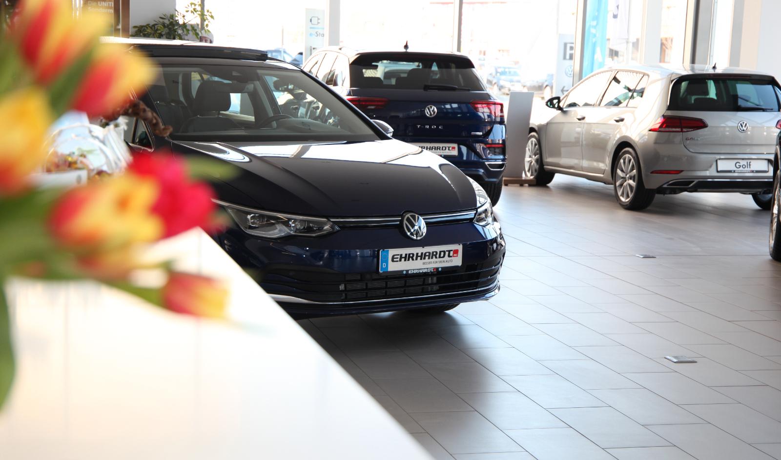 showroom-image-top