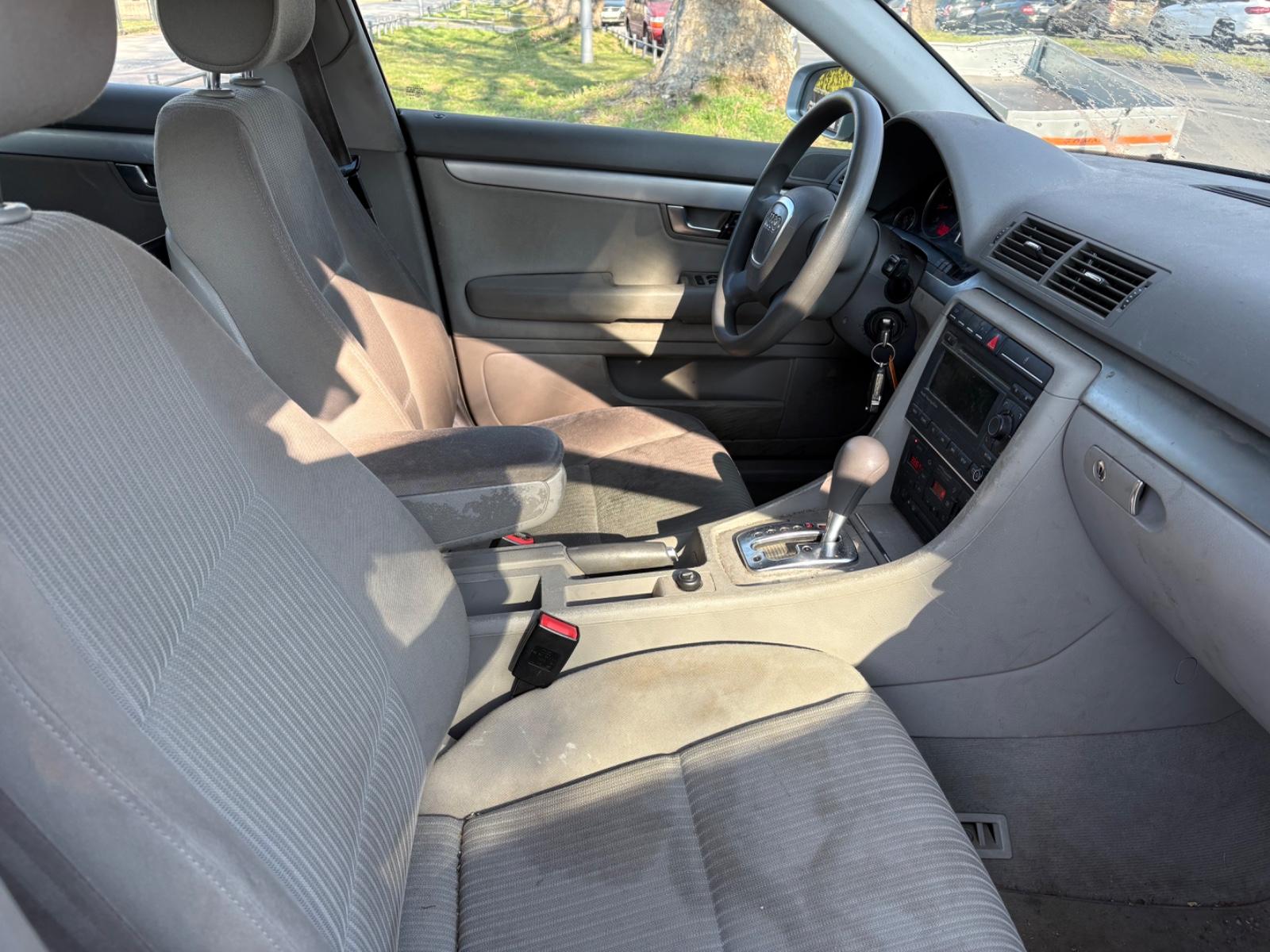 Audi A4 2006 — photo 8