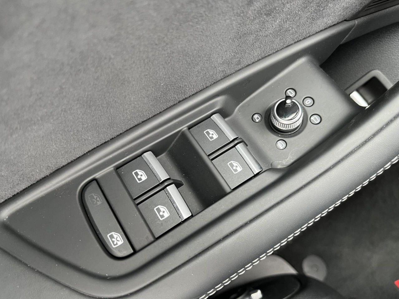Audi RS4 Avant 2,9 TFSI quattro tiptronic (LED-Matrix foto 16