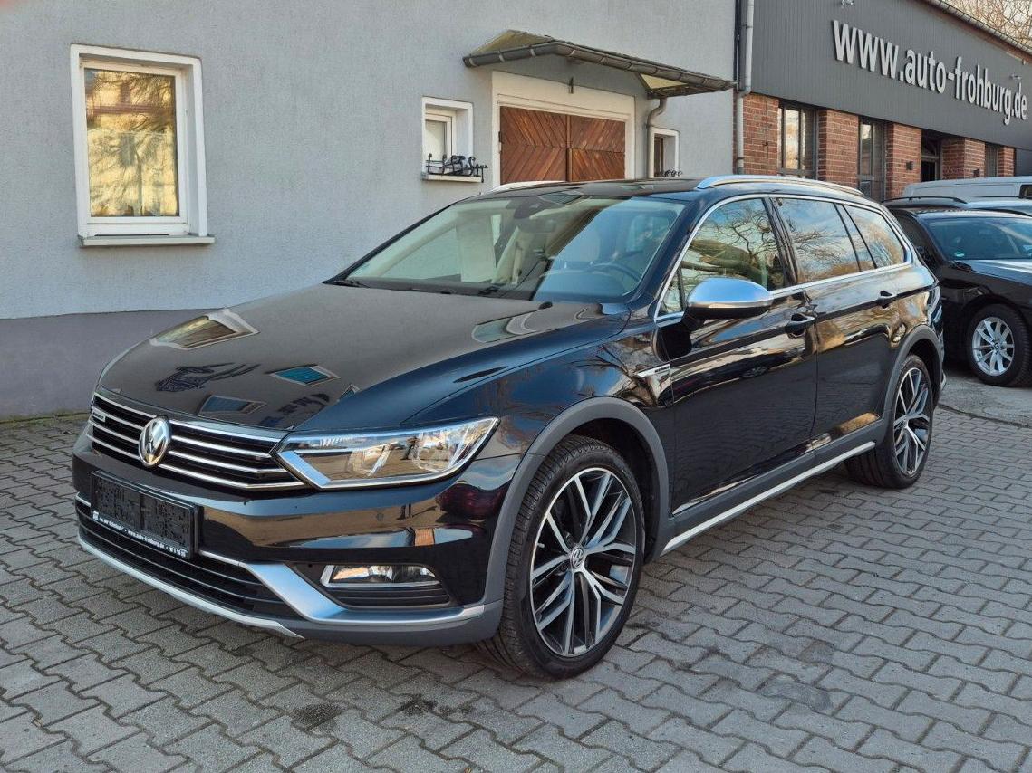 Volkswagen Passat  Alltrack,4x4,Leder,Standhzg,Panoram,Ahk