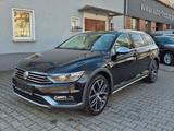 Volkswagen Passat  Alltrack,4x4,Leder,Standhzg,Panoram,Ahk - Volkswagen Passat: Standheizung