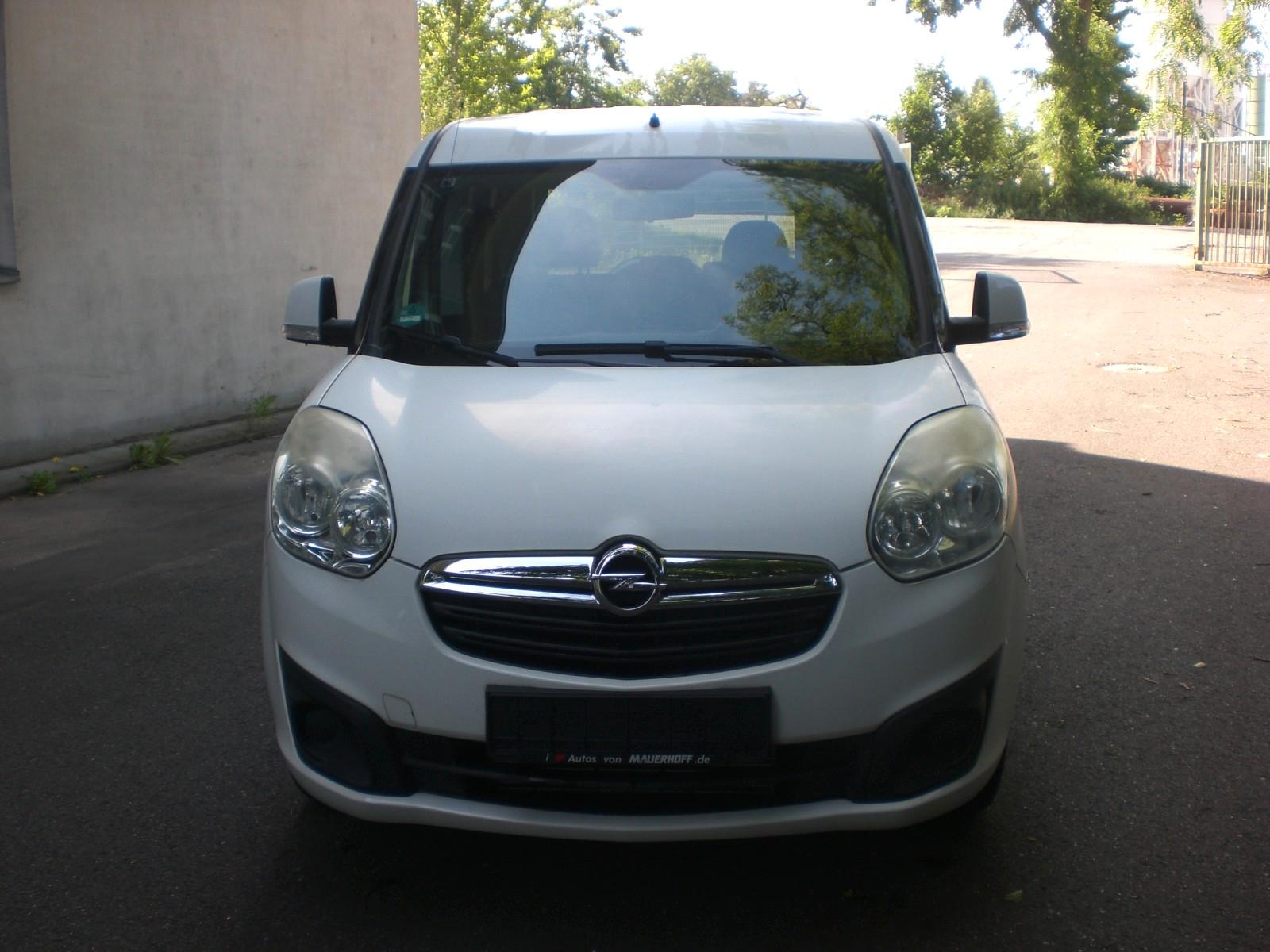 Opel Combo BENZIN + ERDGAS(CNG) Erstehand