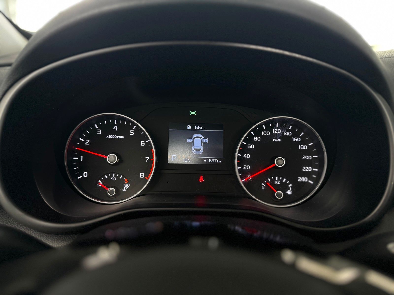 Fahrzeugabbildung Kia Sportage 1.6T Spirit DAB Navi Sitzheizung TOP
