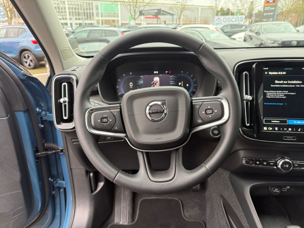 VOLVO XC40 B3 B DKG Core Winter-P. Fahrerassistenz-P. VOLVO XC40 B3 B DKG Core Winter-P. Fahrerassistenz-P.