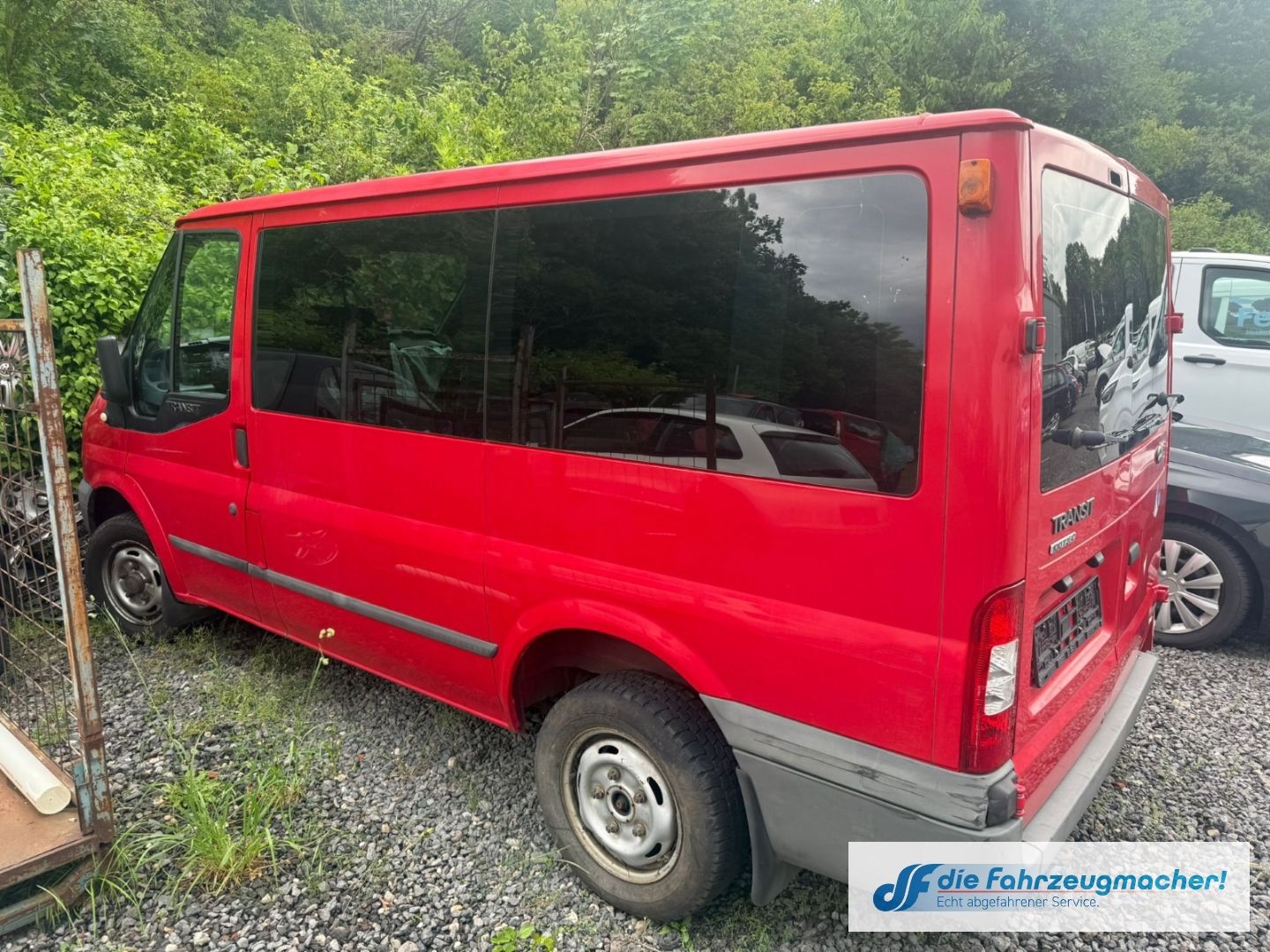 Fahrzeugabbildung Ford Transit Kombi 9.Si.*TOTALSCHADEN ohne Motor u.Ge