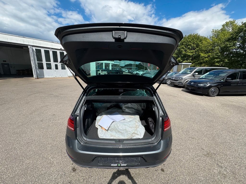 Image of Volkswagen Golf