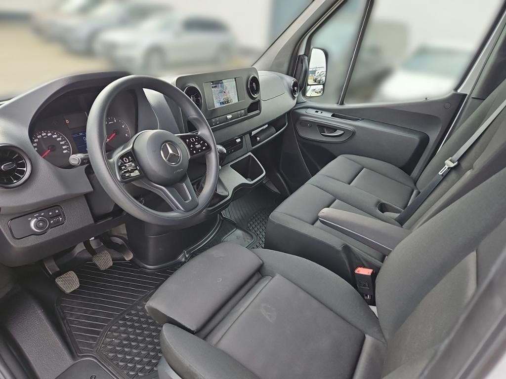Fahrzeugabbildung Mercedes-Benz Sprinter 317 Kasten L2H2 360°Schwingsitz SHZ EDW