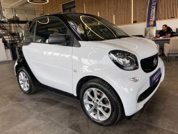 Smart ForTwo coupe 52kW *19%MwSt*MFL*NAVI*SHZ*