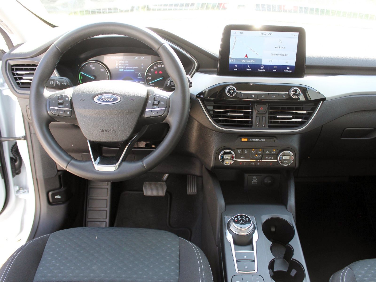 Fahrzeugabbildung Ford Kuga Plug-In Hybrid Cool & Connect 2,5 Duratec