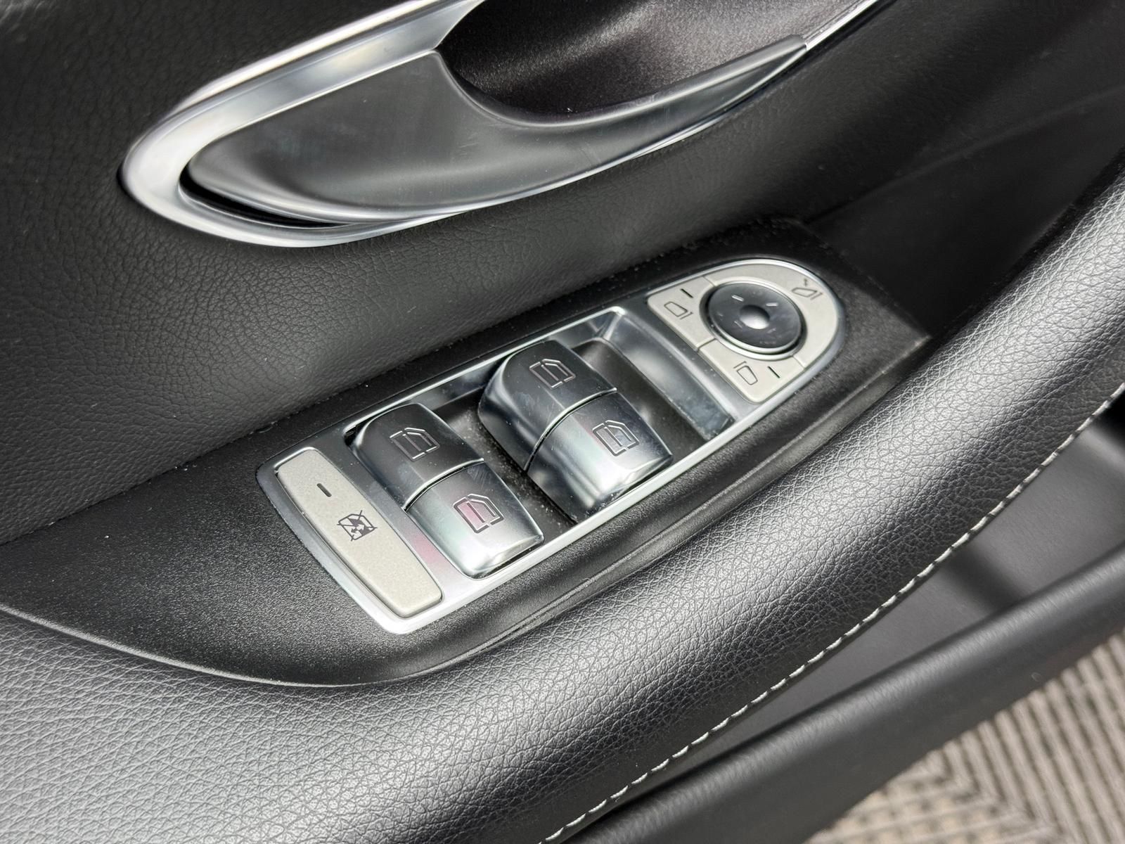 Fahrzeugabbildung Mercedes-Benz d T AVANTGARDE/TWA/RCAM/PDC/LED/CARPLAY/AMBIENTE