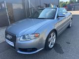 Audi A4 Cabriolet 2.0 TFSI S line multitronic Navi - Audi A4 aus 2006: Line