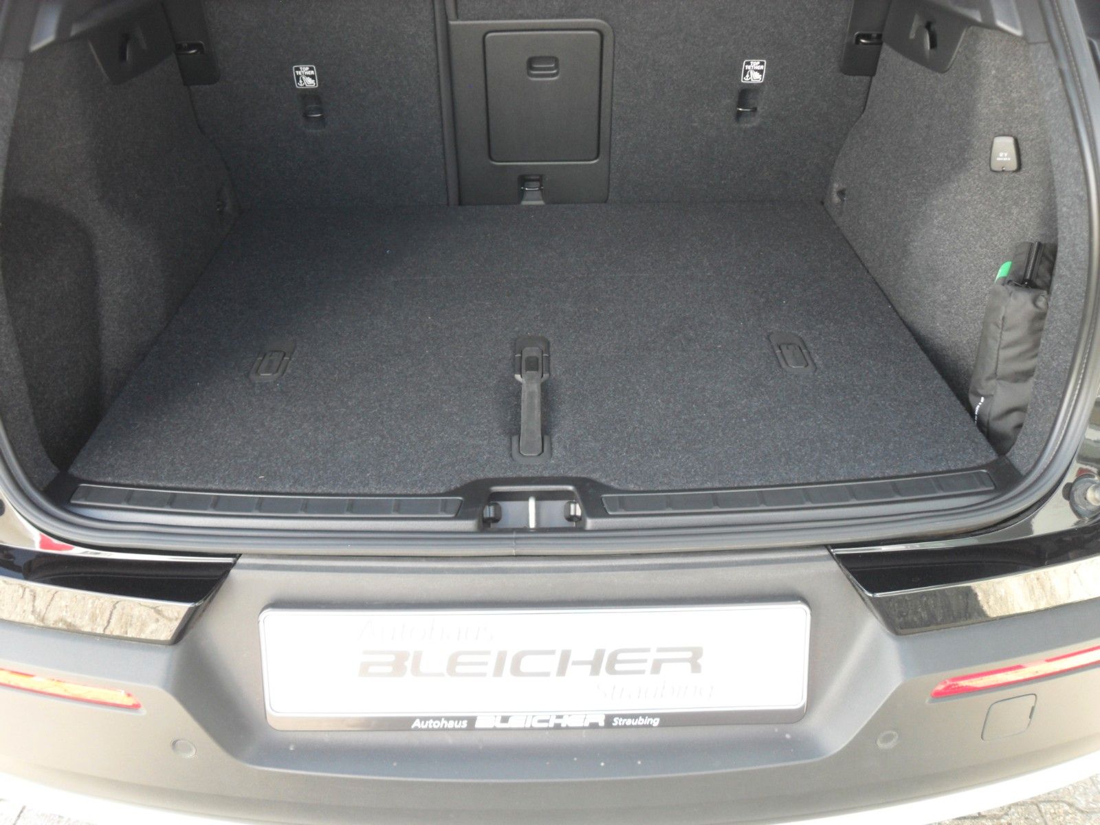 Fahrzeugabbildung Volvo XC 40 B4 Core