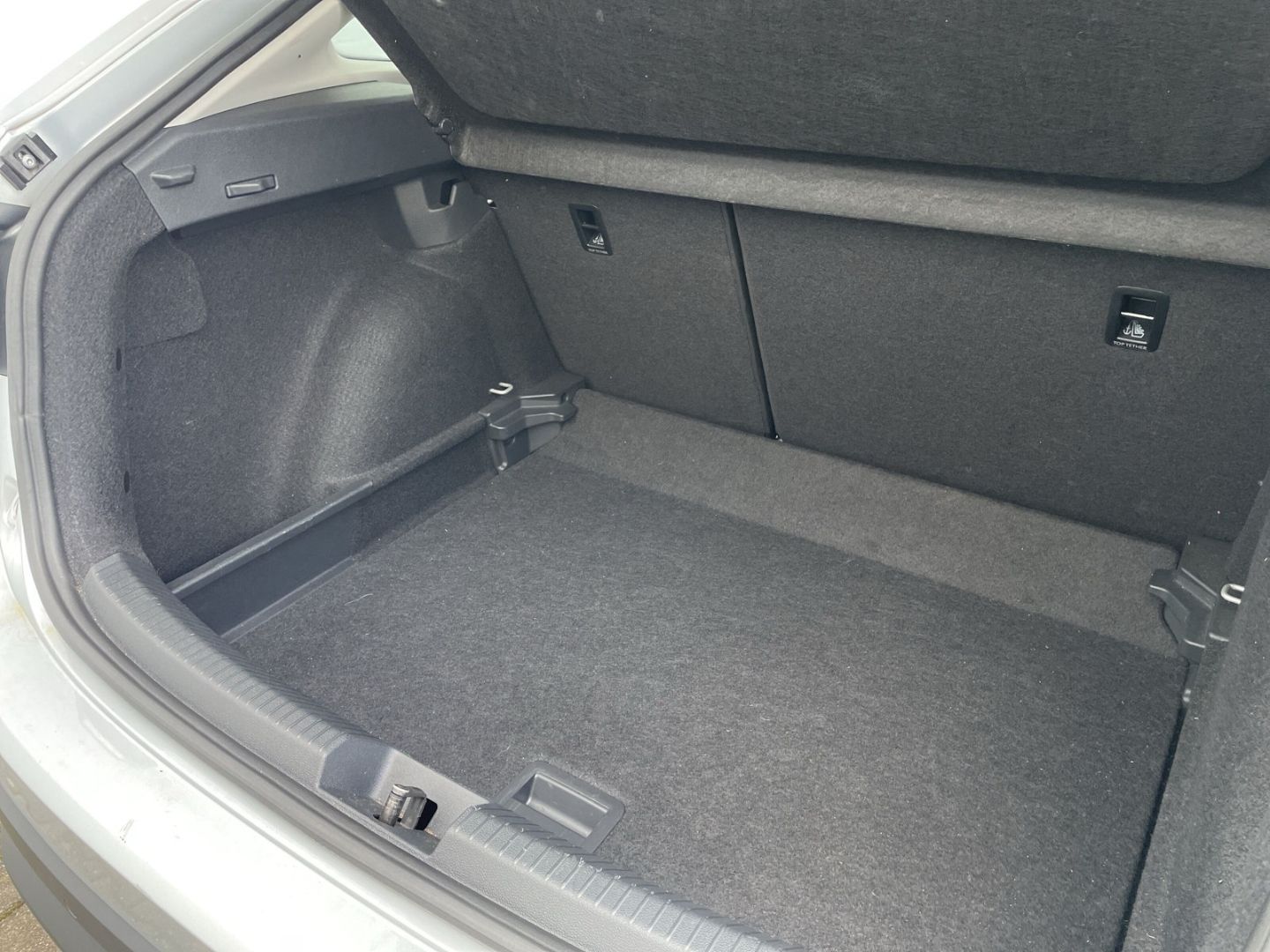 Taigo 1.0TSI DSG Move AHK/Kamera/App-Connect/ACC