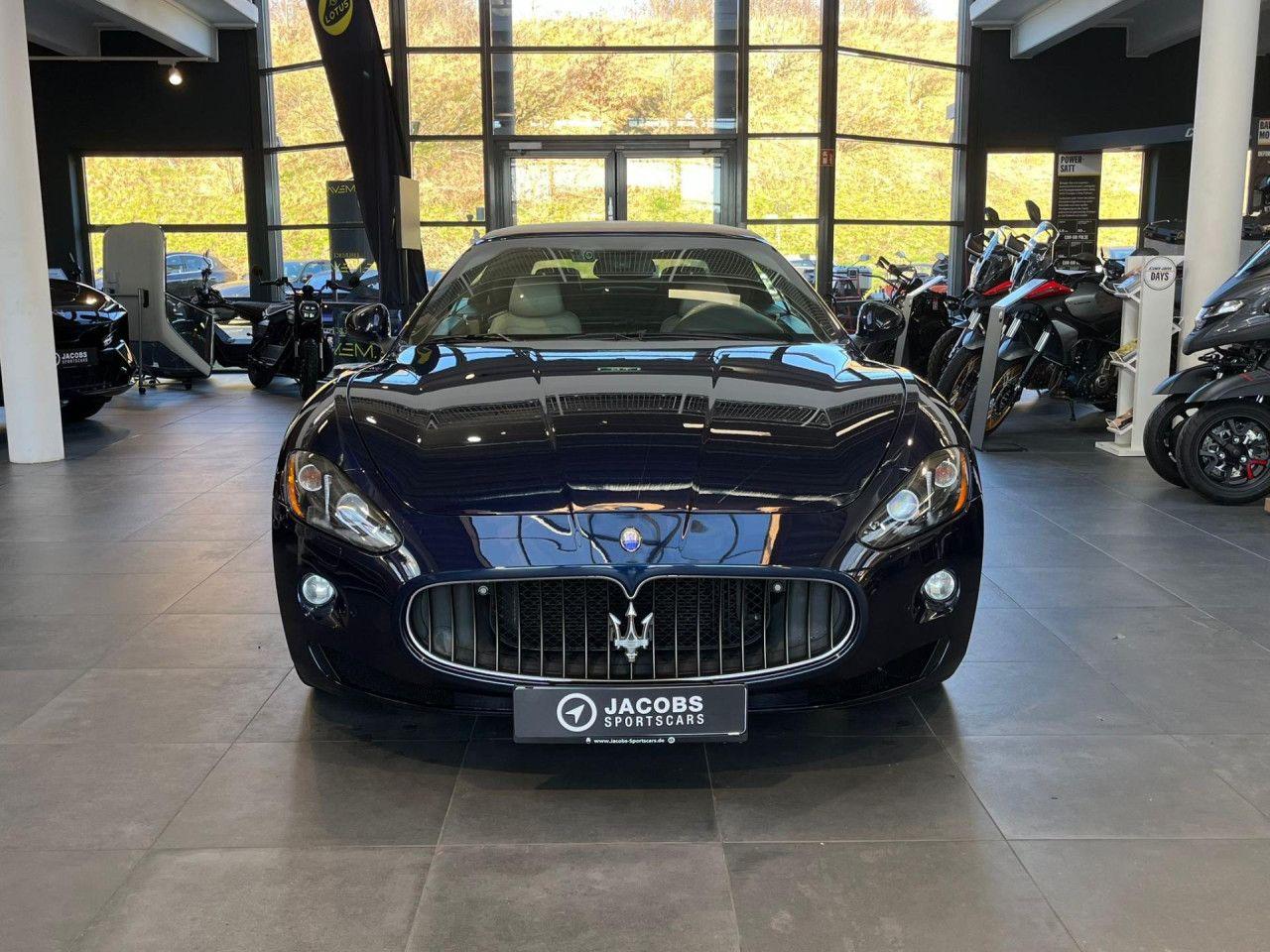 Maserati Grancabrio S Navi Vollleder Klima Einparkhilfe