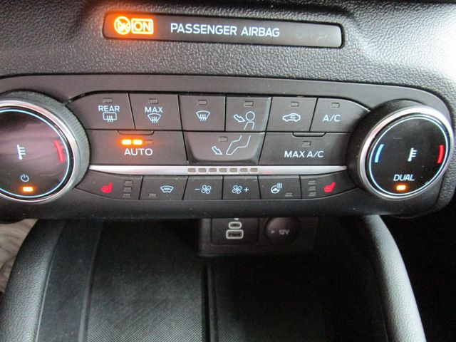 Kuga Plug-In Hybrid Titanium/AHK/LED