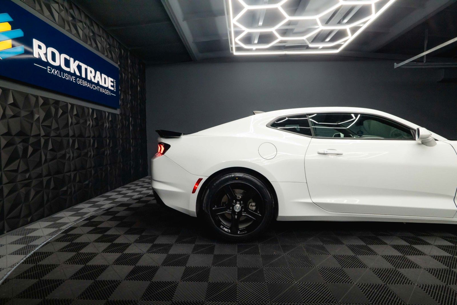 Fahrzeugabbildung Chevrolet Camaro 2.0 Turbo Coupe ZL1 Package *CarPlay*LED*