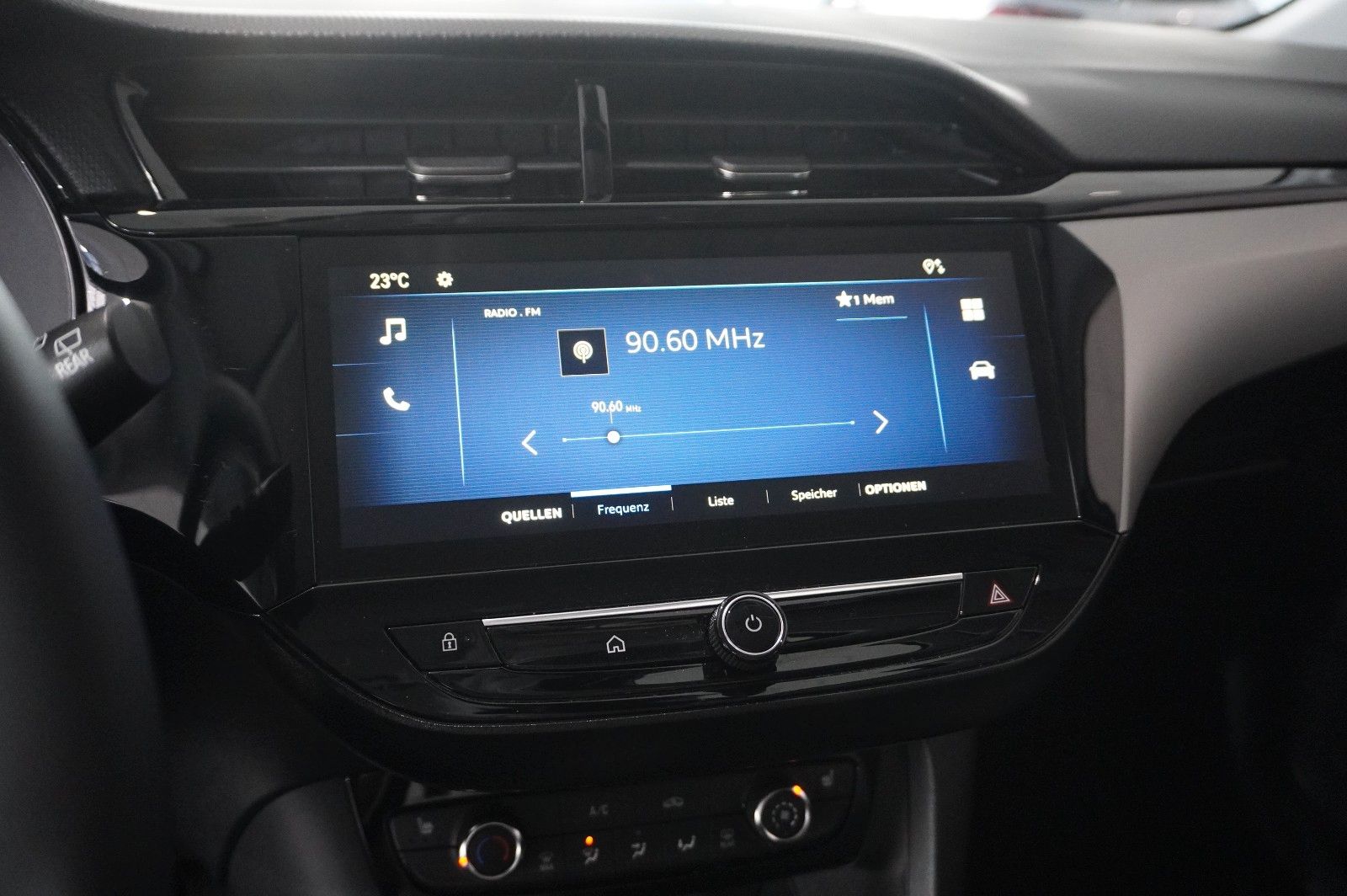 Fahrzeugabbildung Opel Corsa F 1.2 FACELIFT NAVI/LED/KAMERA/VIRTU./DAB+