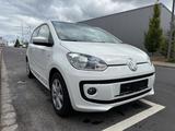 Volkswagen high up! PANO ! NAVI ! AUTOMATIK ! 1 HAND ! - gebrauchte Kleinwagen in Fulda