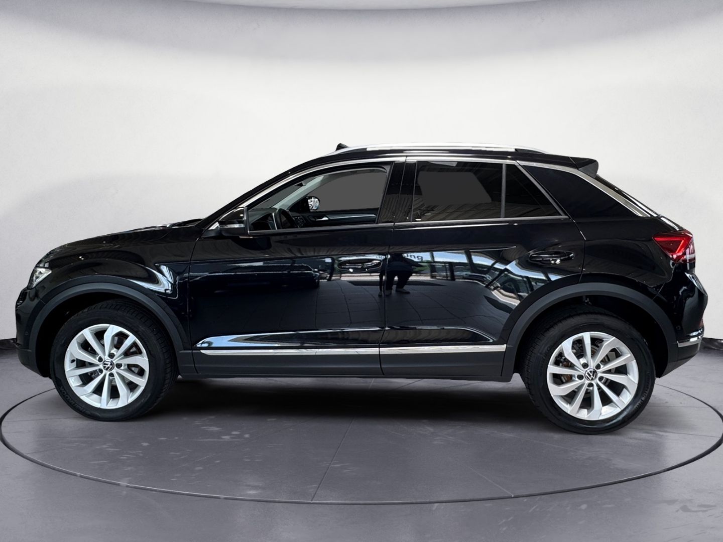 Volkswagen T-Roc 1.5 TSI DSG Style LED NAVI KAMERA PANO 5J foto 2