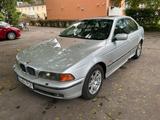 BMW 525d E39 - BMW 525 aus 2000: 525d
