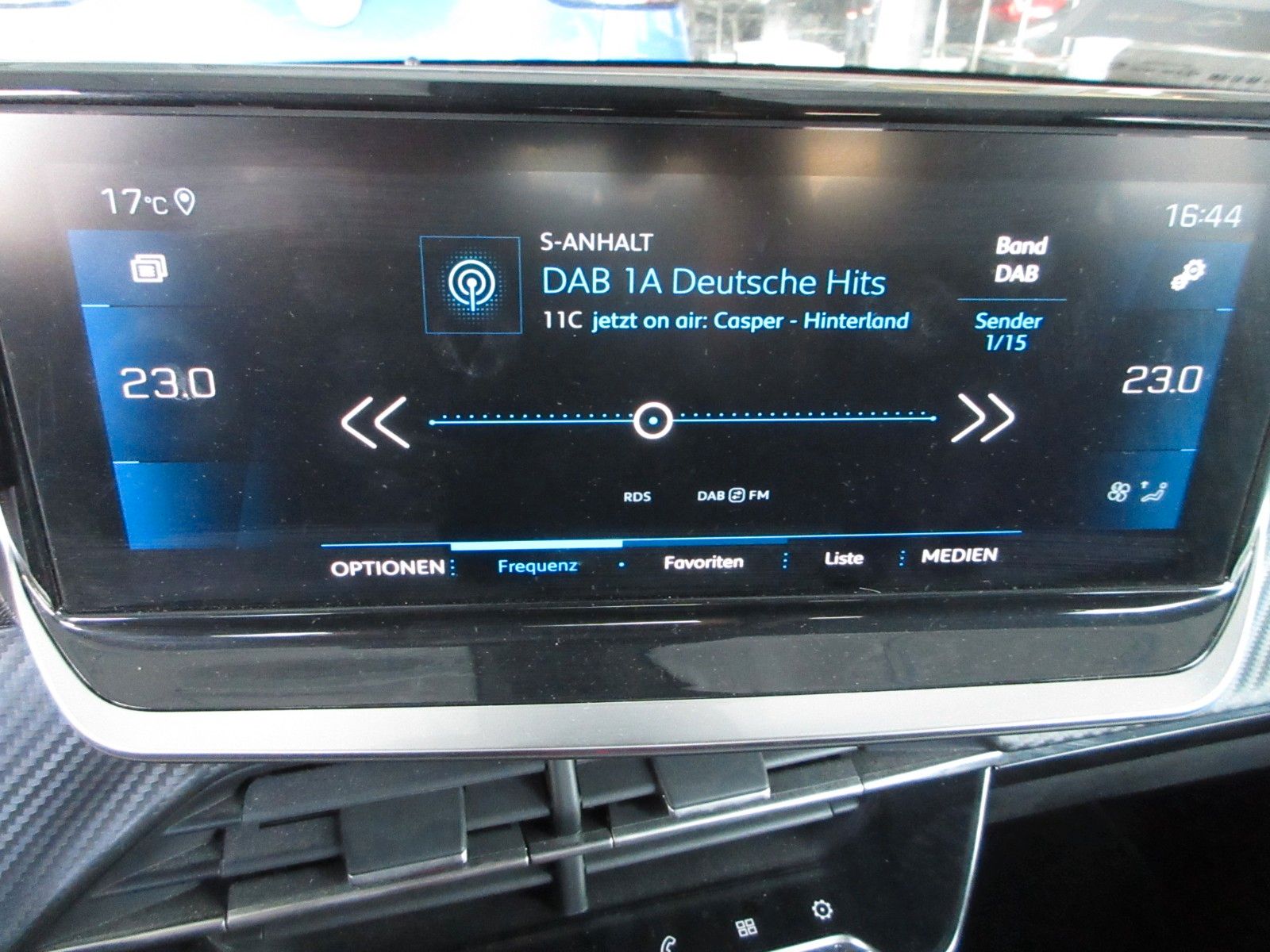 Fahrzeugabbildung Peugeot 208 Allure 1.2T FULL-LED/NAVI/PDC/CAM/ALU