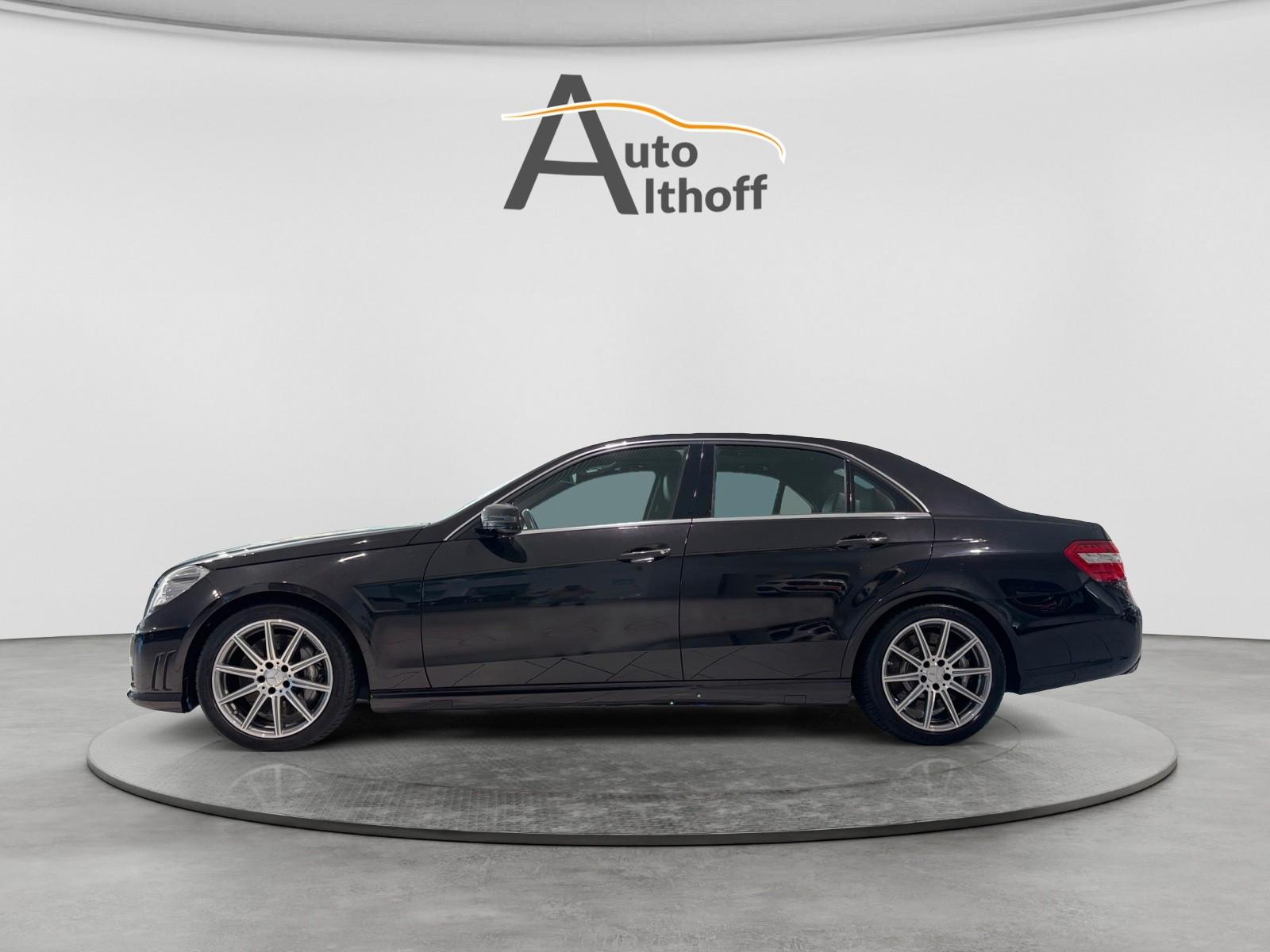 Mercedes-Benz E63 AMG Lim. DRIVERS COMAND SCHIEBE HK PARK