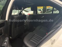 MERCEDES-BENZ E 220 CDI AVANTGARDE*Facelift*4xSHZ*S-Dach*Leder