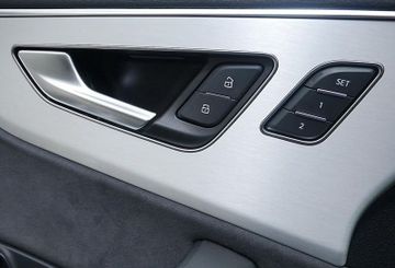 Audi Q8 - 11