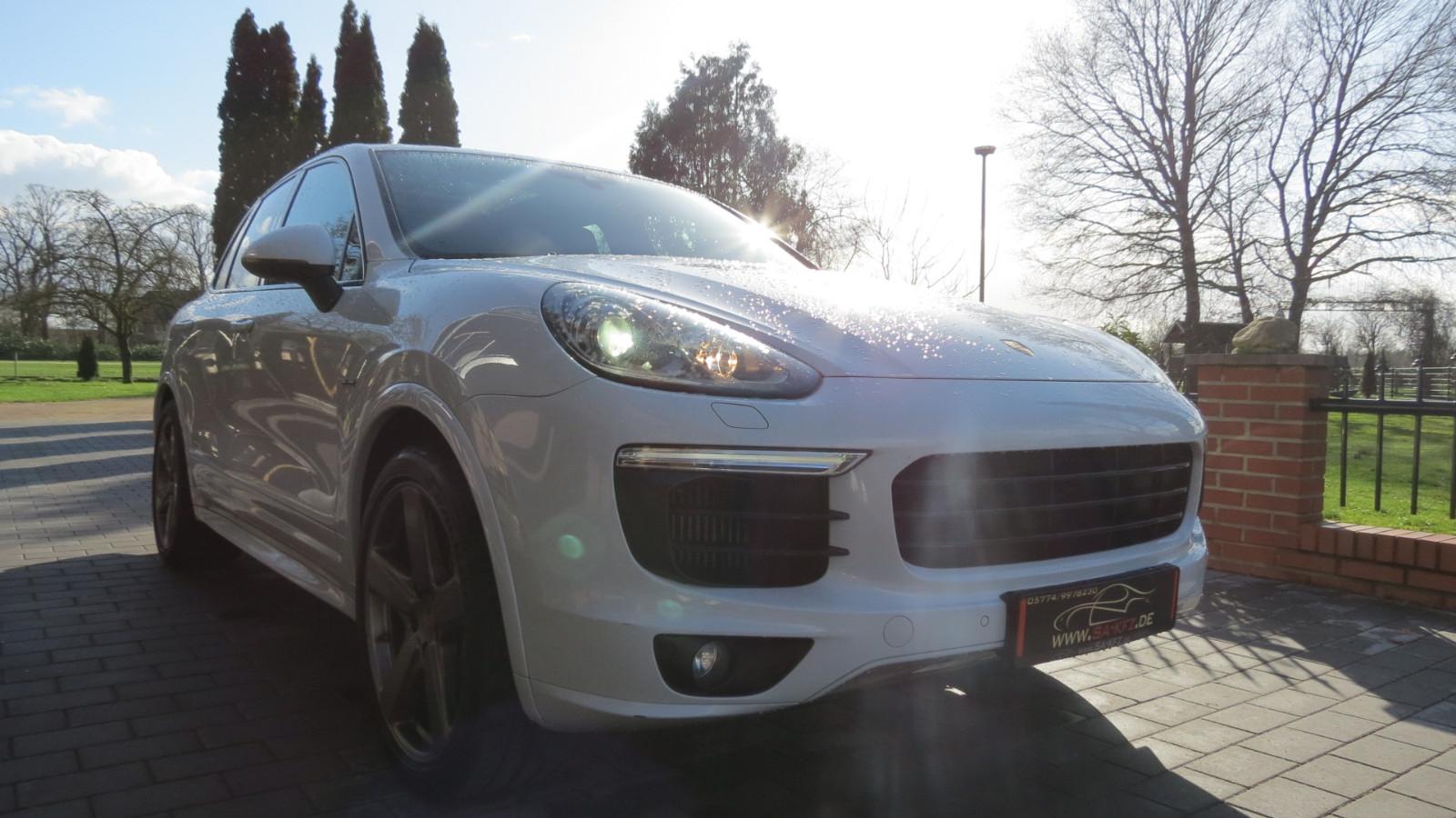 Porsche Cayenne S Diesel V8/GTS Porsche Design/Pano/Ahk/