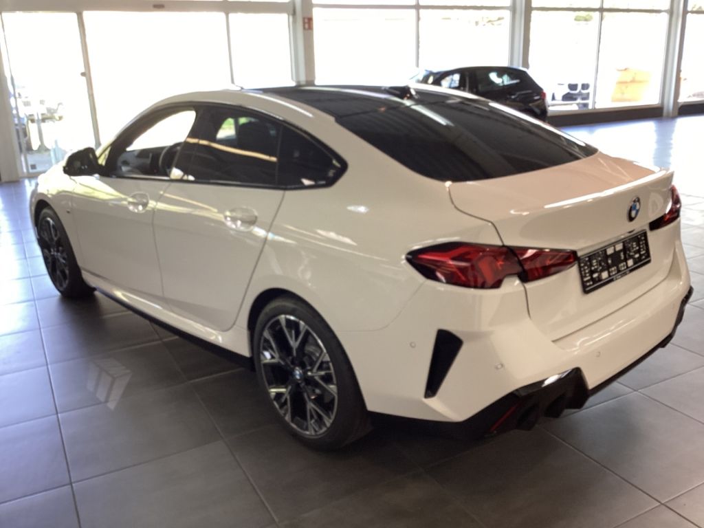 BMW 223 Gran Coupe i xDr. M Sport 18'' IconGlow AHK foto 3