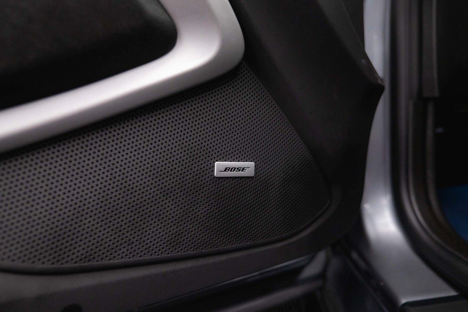 Fahrzeugabbildung Chevrolet Camaro 3.6 V6 Coupe ZL1 Performance *CarPlay*19%