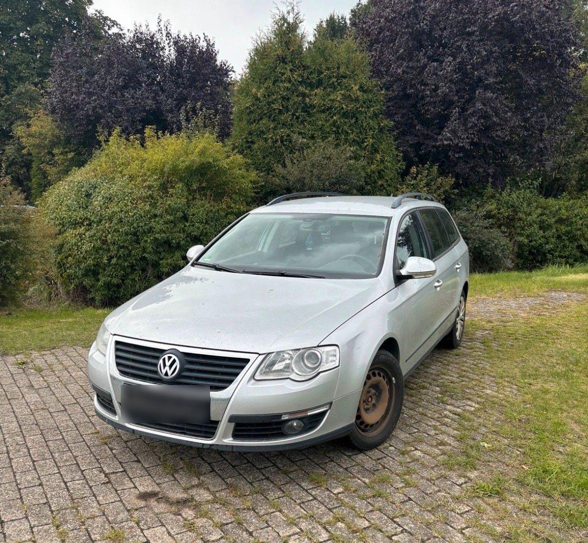 Volkswagen Passat 2008 — rear view