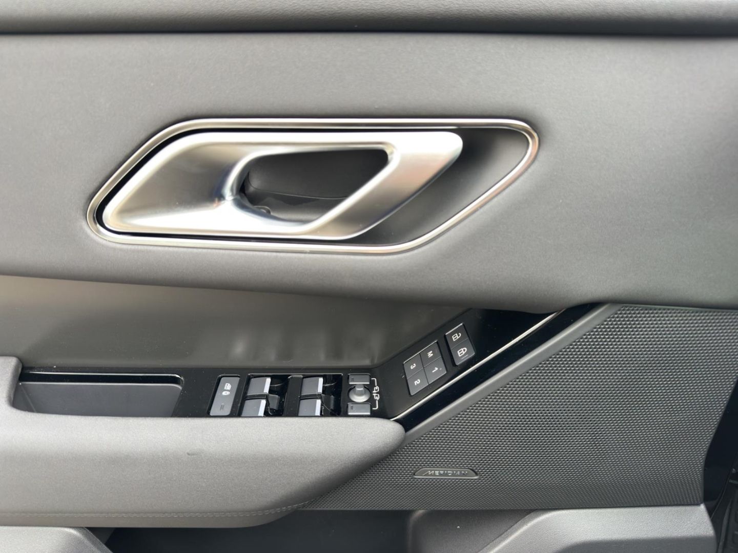 Land Rover Range Rover Velar - Bild 13