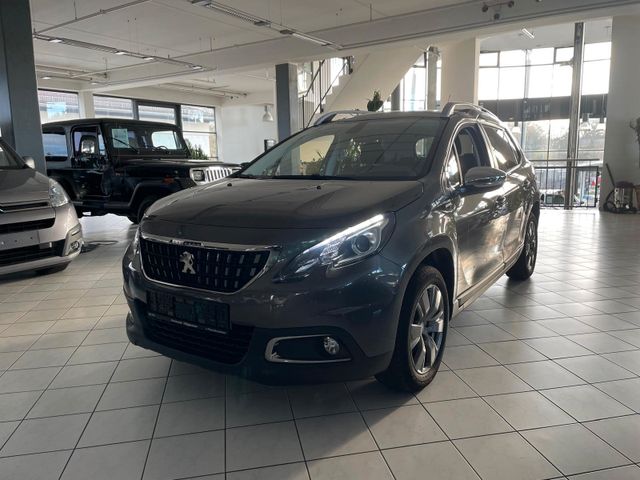 Peugeot 2008 Style Automatik 1. Hand Pano PDC AHK