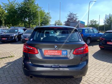 BMW 218 - 11