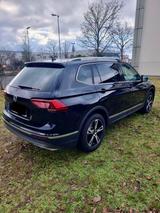 Volkswagen Tiguan Allspace Highline 1.5 TSI 7Sitzer - VW Tiguan Allspace von privat