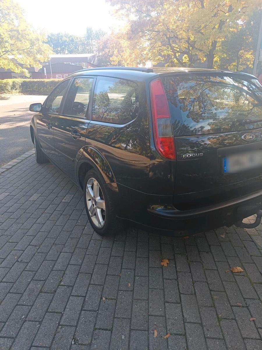 Ford Focus 2005 — photo 8