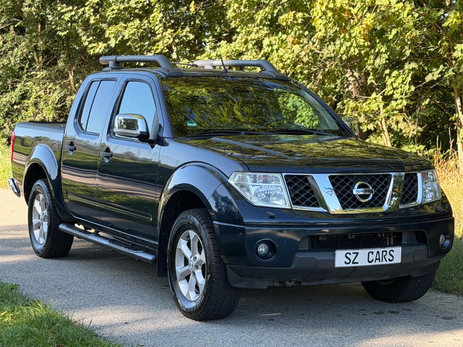 Nissan Navara D40 Double Cab 2.5 dCi 171 ch • BVA • 4x4 • Toit Ouvrant • Sièges chauffants