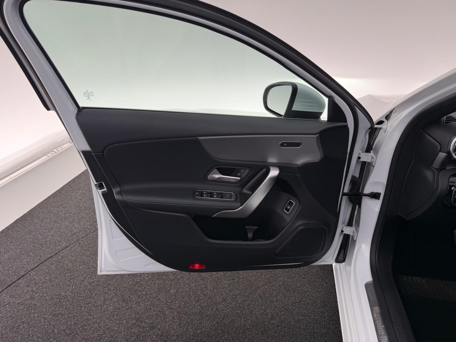 Mercedes-Benz A-Class Lim.*PROGRESSIVE*LED-R.KAM-APPLE-LHZ-TEMPO, миниатюра 20